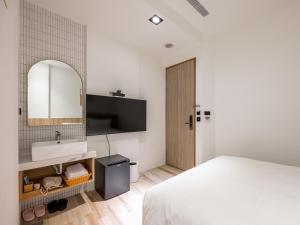 Phòng Giường đôi Tiêu chuẩn - Tầng 1 (Standard Double Room - First Floor)