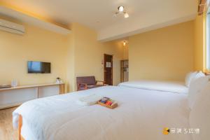 Phòng 4 Người Có Ban Công (Quadruple Room with Balcony)