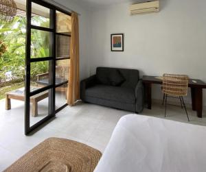 Phòng Tiêu Chuẩn Giường Đôi Lớn (Standard Queen Room)