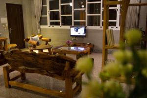 Phòng Deluxe Giường Đôi Có Bồn Tắm (Deluxe Double Room with Bath)
