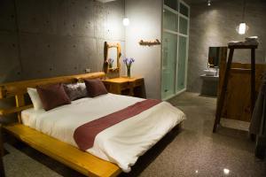 Phòng Deluxe Giường Đôi Có Bồn Tắm (Deluxe Double Room with Bath)
