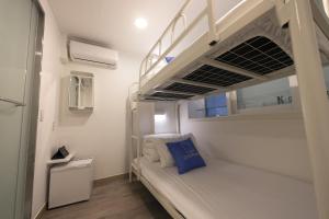 Bunk 2 giường đơn (Bunk Twin)
