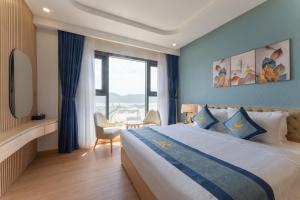Phòng Gia Đình Hướng Biển (Family Room with Sea View)