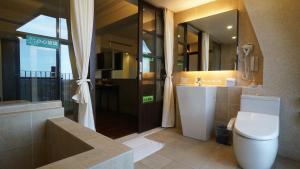 Phòng sang trọng hiện đại kiểu Nhật cho gia đình (Luxury Modern Japanese Style Family Room)