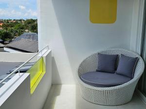 Studio Có Ban Công (Studio with Balcony)