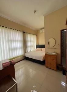 Phòng Đôi Loại Sang (Deluxe Double Room)