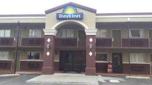 Days Inn by Wyndham Hot Springs in Hot Springs