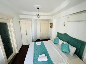 Double Room room in La Petite Maison Hotel