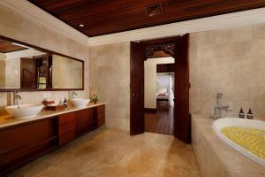 Villa Shanti - Three-Bedroom Villa with Private Pool