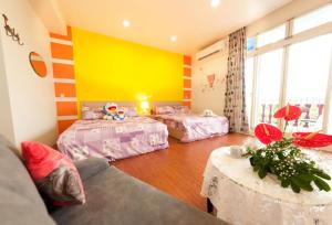 Phòng Golden 4 Người Có Ban Công (Golden Quadruple Room with Balcony)