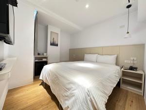 Phòng Tiêu Chuẩn Giường Đôi (Standard Double Room)