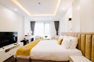 Phòng Loại Sang Giường Lớn (Deluxe King Room)
