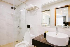 Phòng Loại Sang Hướng Thành Phố 2 Giường Đơn Cho Gia Đình (Deluxe Family Twin Room City View)