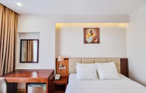Phòng Đôi Loại Sang (Deluxe Double Room)