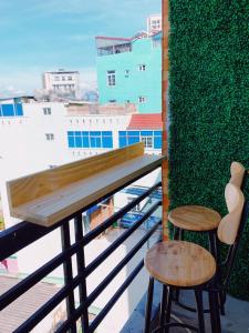 Phòng Có Giường Cỡ King Với Ban Công (King Room with Balcony)
