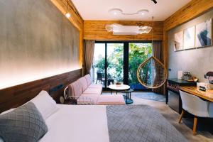 Phòng Deluxe Giường Đôi Có Bồn Tắm (Deluxe Double Room with Bath)