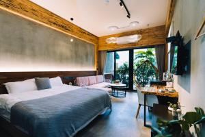 Phòng Deluxe Giường Đôi Có Bồn Tắm (Deluxe Double Room with Bath)