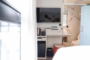 Phòng Đôi Phổ Thông (Economy Double Room)