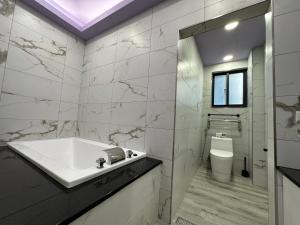 Phòng Premium 4 Người (Premium Quadruple Room)