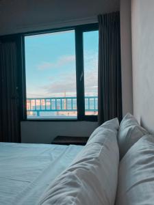 Phòng Giường Đôi có Ban công và Nhìn ra Biển (Double Room with Balcony and Sea View)