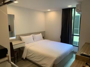 Phòng Giường Đôi Có Phòng Tắm Riêng (Double Room with Private Bathroom)