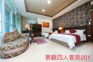 Phòng 4 Người Có Ban Công (Quadruple Room with Balcony)