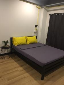 Phòng Tiêu Chuẩn Giường Đôi Lớn Phù Hợp Cho Người Khuyết Tật (Standard Queen Accessible)