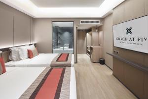 Phòng Đẳng Cấp Hai Giường Đơn (Premier Twin Room)