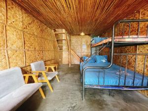 Phòng 4 Người Nhìn Ra Biển (Quadruple Room with Sea View)