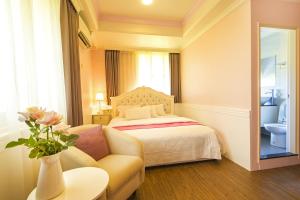 Phòng Đôi Loại Sang (Deluxe Double Room)