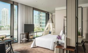 Studio Family Suite room in Four Seasons Hotel Bangkok at Chao Phraya River