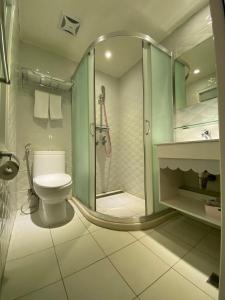 Phòng Deluxe Giường Đôi Không Có Cửa Sổ (Deluxe Double No Window)