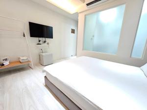 Phòng Tiêu Chuẩn Giường Đôi (Standard Double Room)