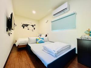 Phòng 4 người Nhìn ra cảnh Núi non (Quadruple Room with Mountain View)