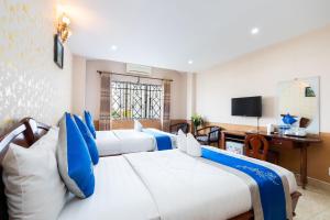 Phòng Bốn Người Có Phòng Tắm Riêng (Quadruple Room with Private Bathroom)
