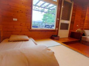 Phòng 3 Người Nhìn Ra Hồ Nước (Triple Room with Lake View)
