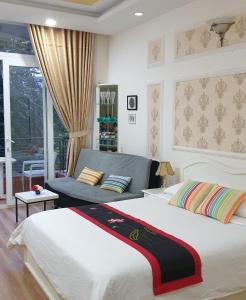 Phòng Có Giường Cỡ Queen Với Ban Công (Queen Room with Balcony)