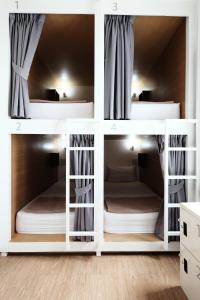 1 người trong phòng tập thể 6 giường có phòng tắm dùng chung – Chỉ cho nữ (1 Person in 6-Bed Dormitory with Shared Bathroom - Female Only)
