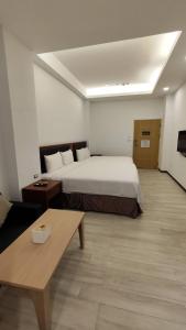 Phòng Tiêu Chuẩn 4 Người (Standard Quadruple Room)