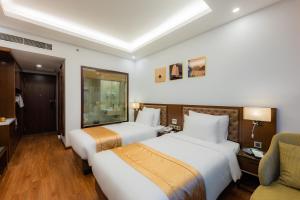 Phòng Đôi hoặc 2 giường đơn Lớn (Large Double or Twin Room)