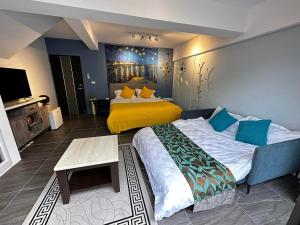 Biệt Thự Có Hồ Bơi Riêng (Villa with Private Pool)