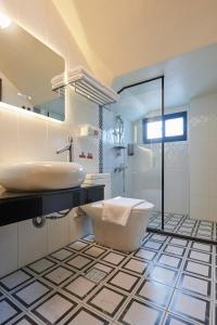 Phòng Bốn Người có Sân Hiên (Quadruple Room with Terrace)