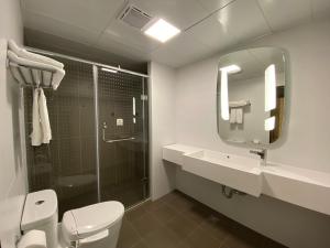 Phòng Cổ Điển Cho 3 Người (Classic Triple Room)