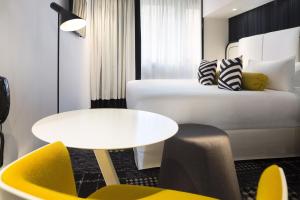 Superior Double Room room in Hotel Ekta Champs Elysées