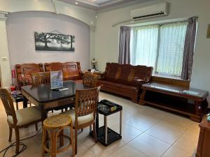 Nhà 1 Phòng Ngủ (One-Bedroom House)