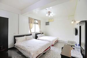 Phòng Bốn Người Có Phòng Tắm Riêng (Quadruple Room with Private Bathroom)