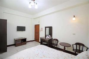Phòng Tiêu Chuẩn Giường Đôi (Standard Double Room)