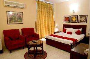 Family Room room in Herfa INN Hotel Lahore