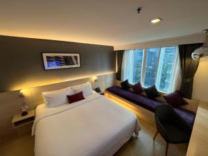 Deluxe Premier room in Arize Hotel Sukhumvit