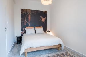 One-Bedroom Apartment room in Crane